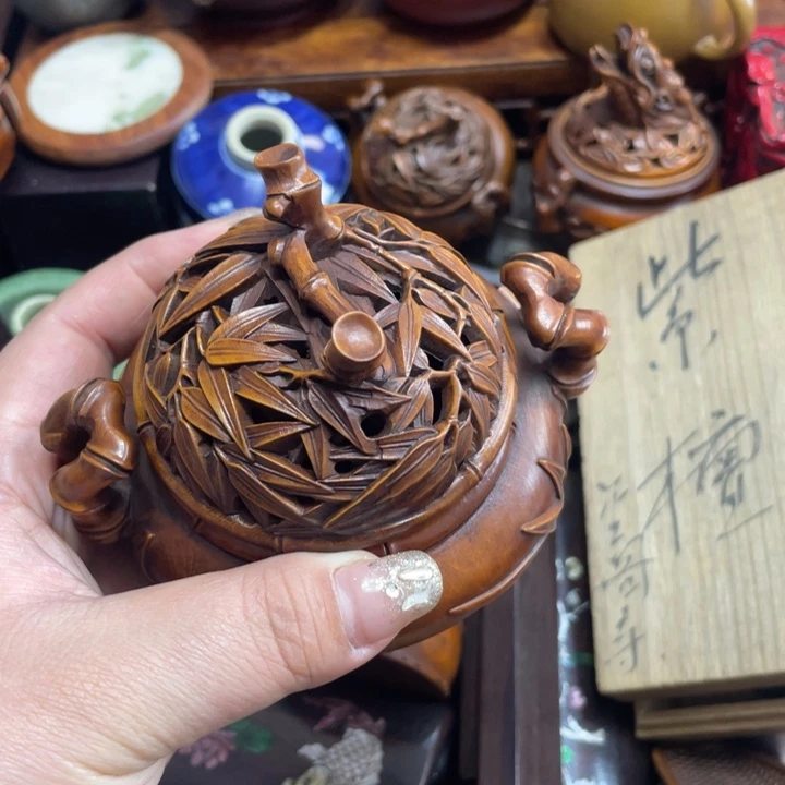 龄***镇花梨木类端景台陶瓷艺术家的作品