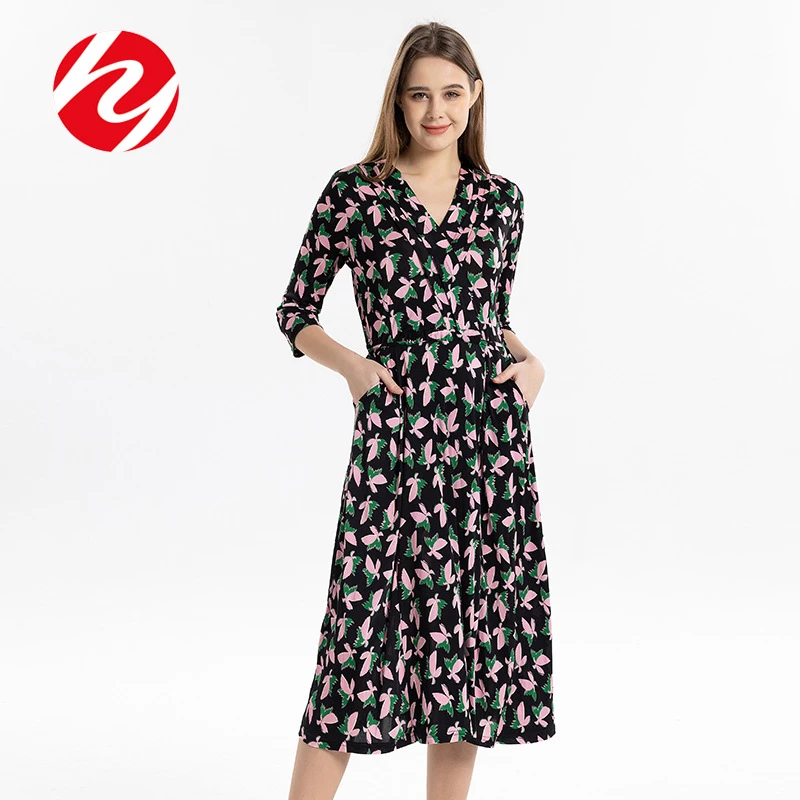 华业真丝印花七分袖连衣裙夏季新款女士V领桑蚕丝针织收腰大摆裙