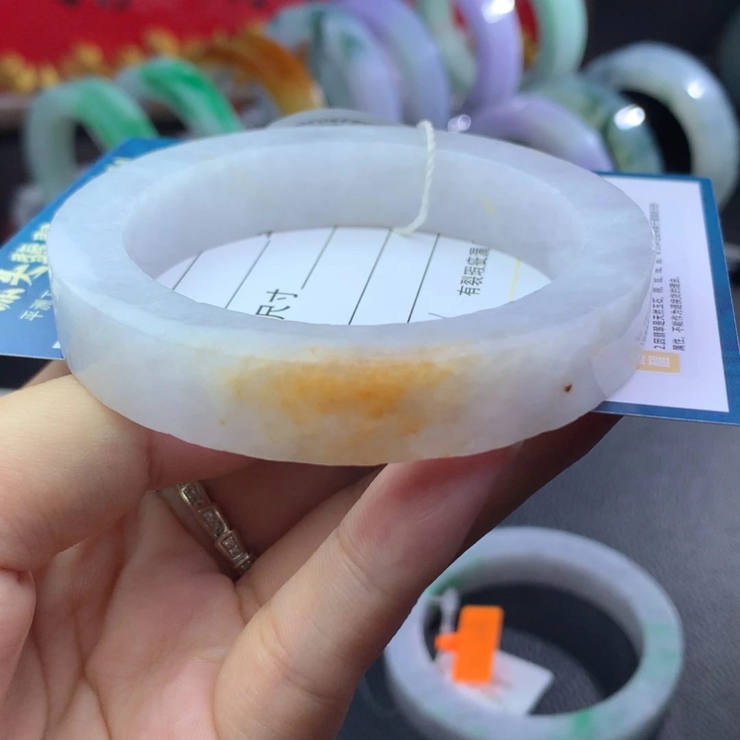 定制翡翠未镶嵌翡翠手镯定金