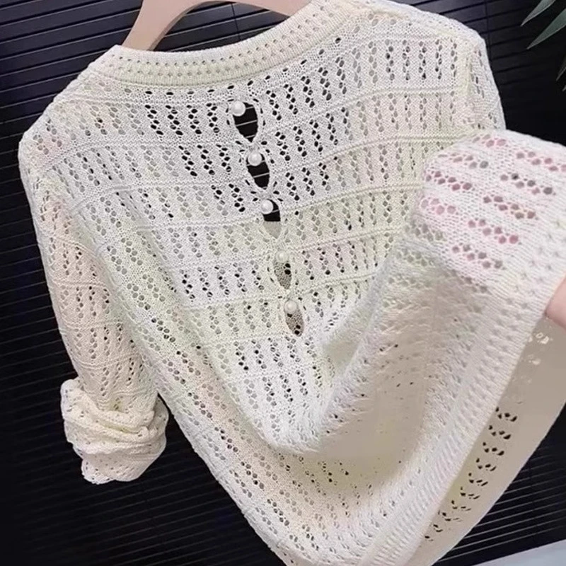 欧货2025夏季新款后背镂空针织衫女宽松显瘦珍珠美背圆领长袖上衣