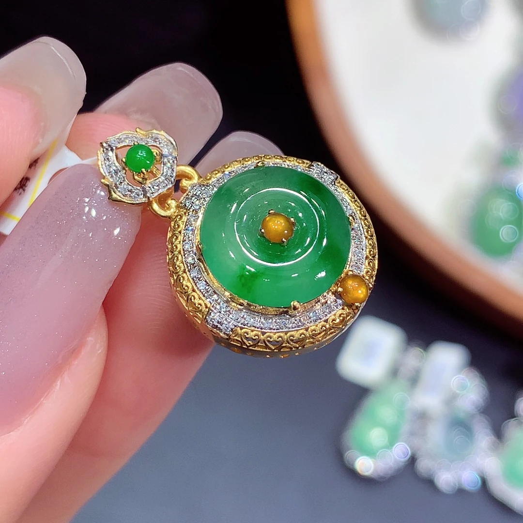 翡翠18K金镶嵌吊坠(不含链)