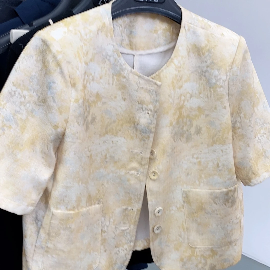 小西服M码 130斤以内