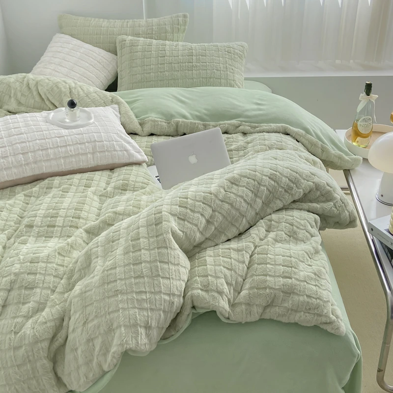 西域楼兰·新款A类獭兔毛立体剪花纯色牛奶绒四件套