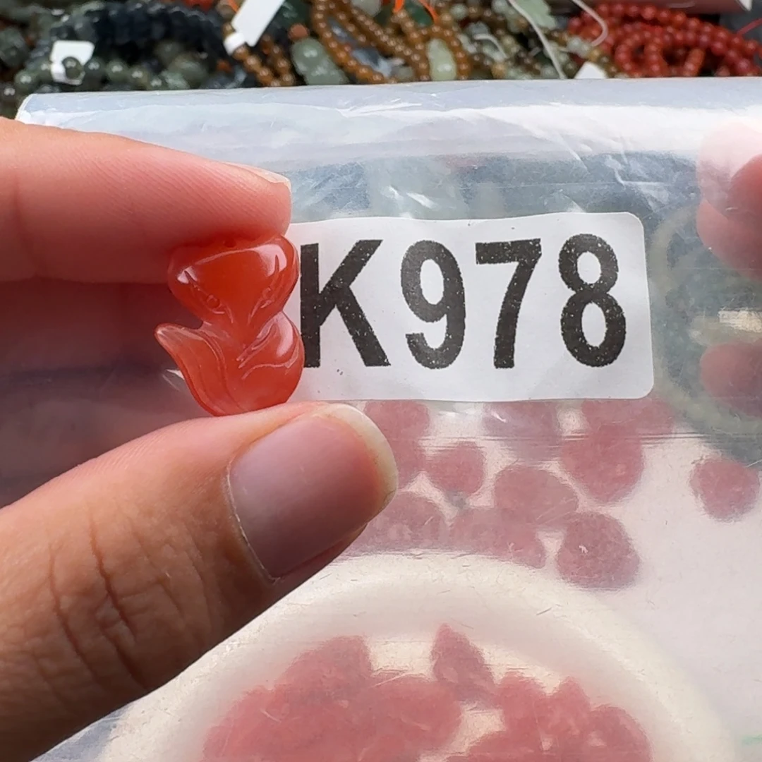 南红玛瑙未镶嵌珠宝奇石