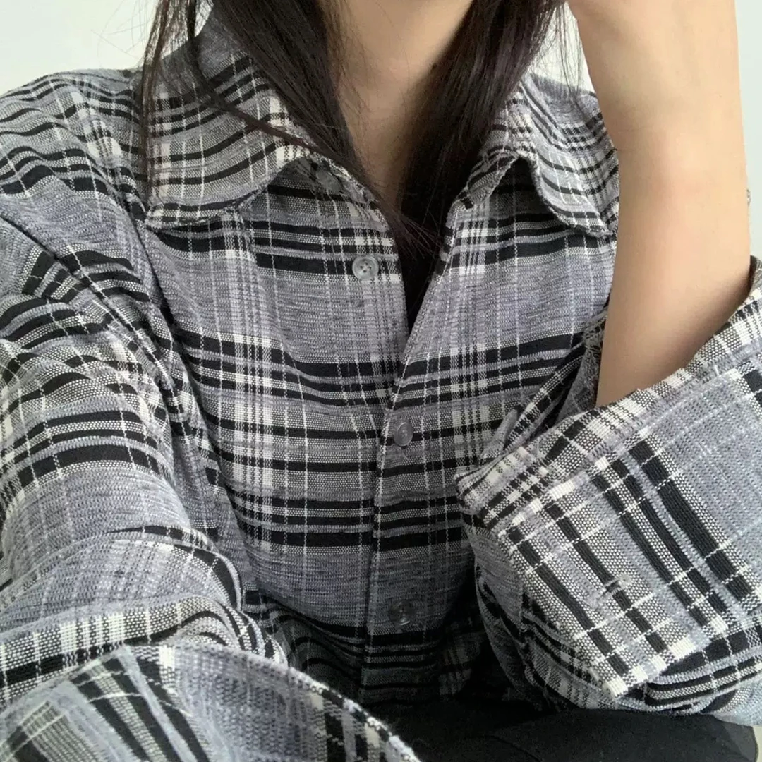 about moon正品秋季新款首发韩代百搭显瘦翻领格子设计长袖衬衫女
