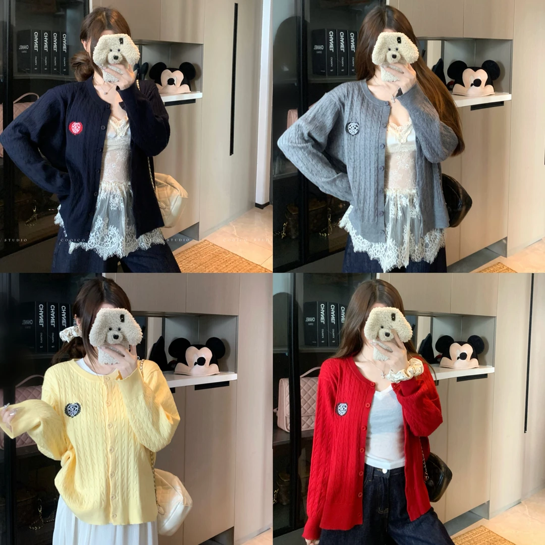 大码秋冬胖mm长袖开衫针织外套女2025新款麻花毛衣徽章上衣