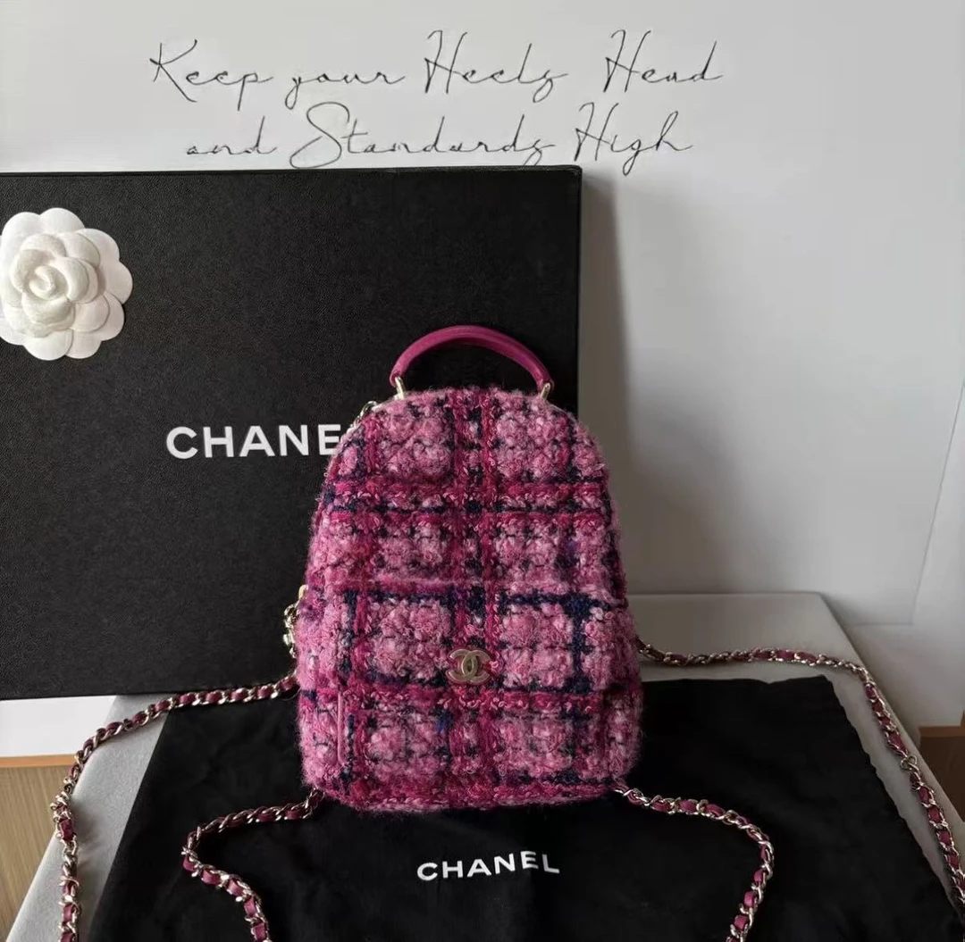 99新 Chanel/香奈儿 24A 粉色毛呢双肩包 芯片款 13cm 16625617