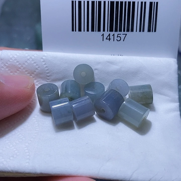 翡翠未镶嵌颈饰天光墟翡翠市场现金代购