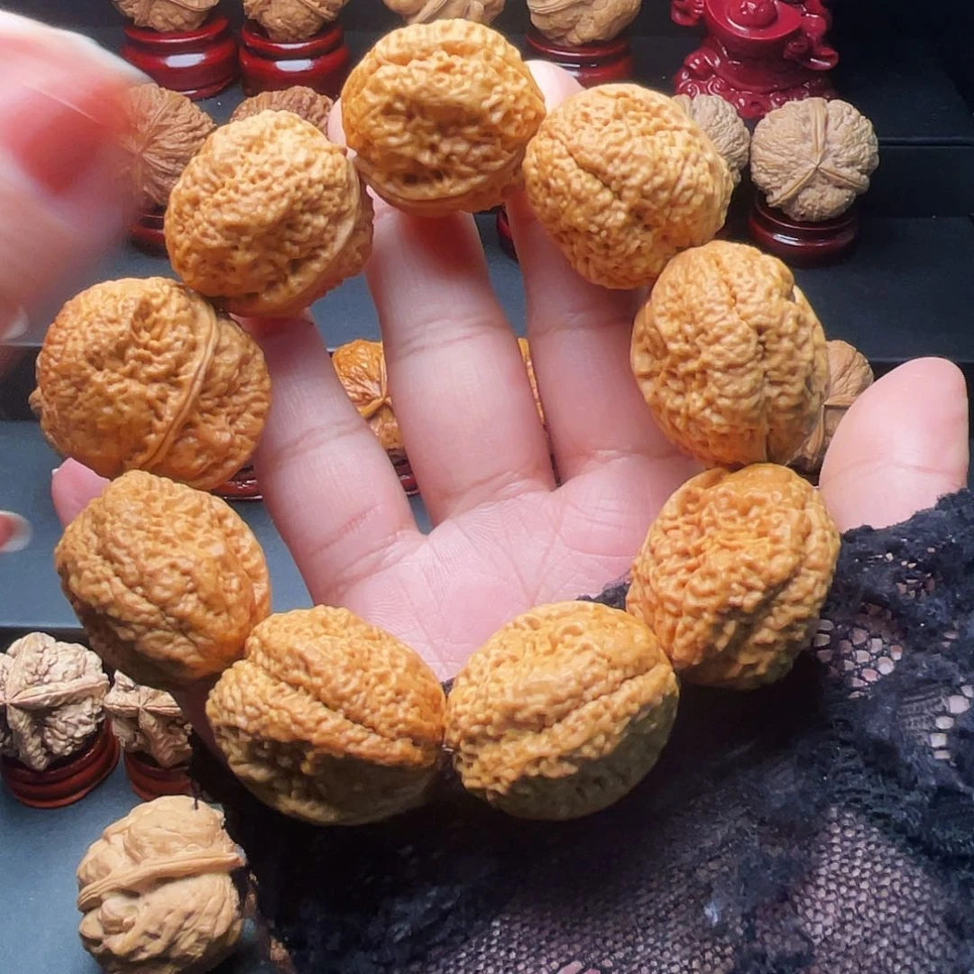 文玩核桃吊坠手串……