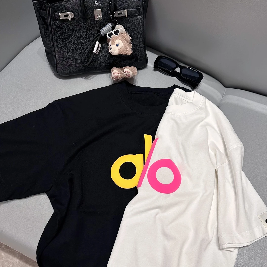 林爆爆专属【发泡字母t】T恤时尚休闲百搭圆领短袖