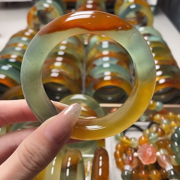 蛇纹石玉未镶嵌手镯53.7