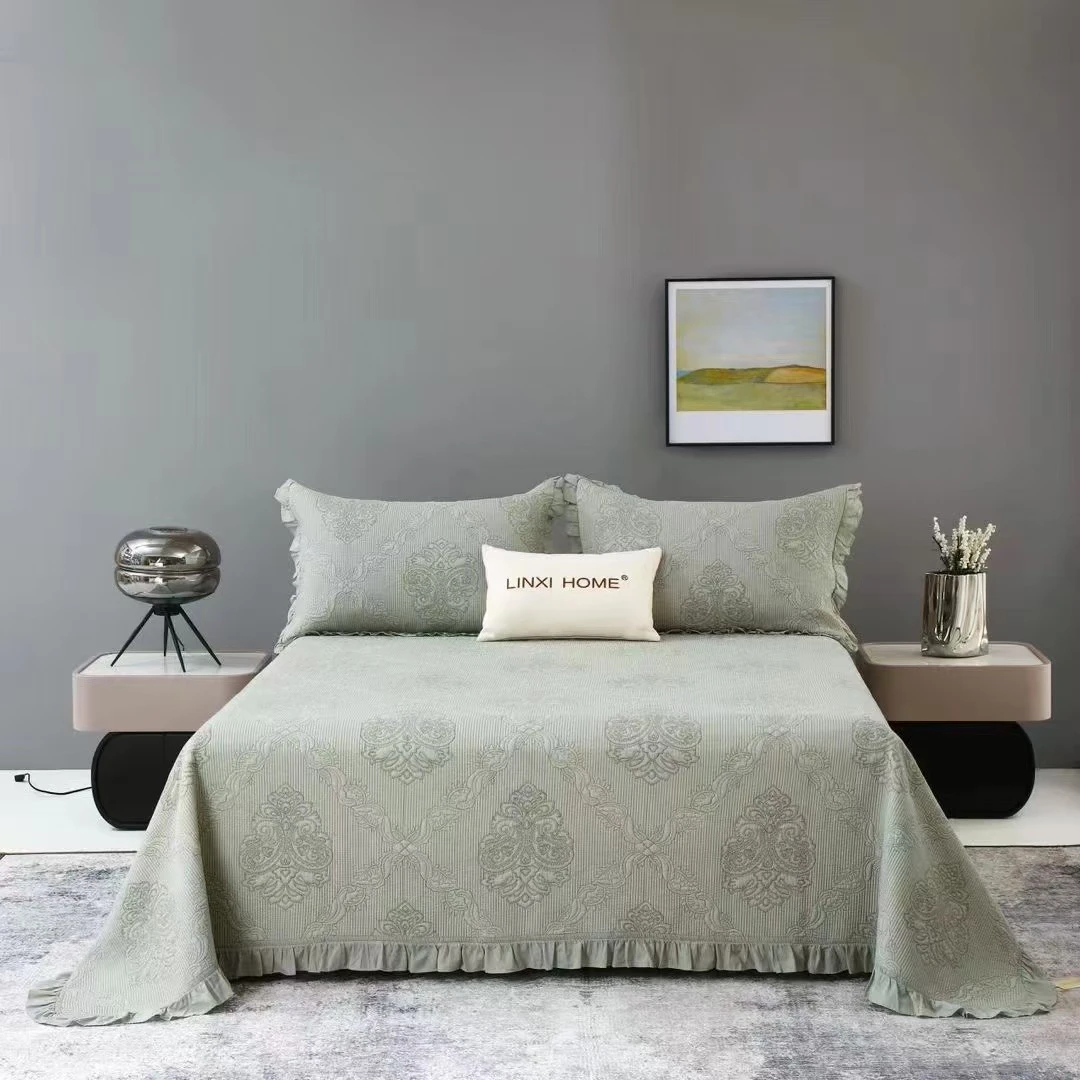 49122 花诺羽果绿色巴厘纱床盖三件套 夹棉花双面可用，可低温水洗