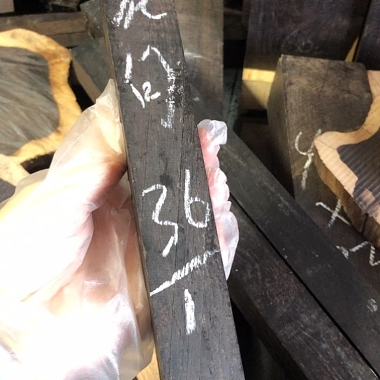 烟***句东非黑黄檀（紫光檀）