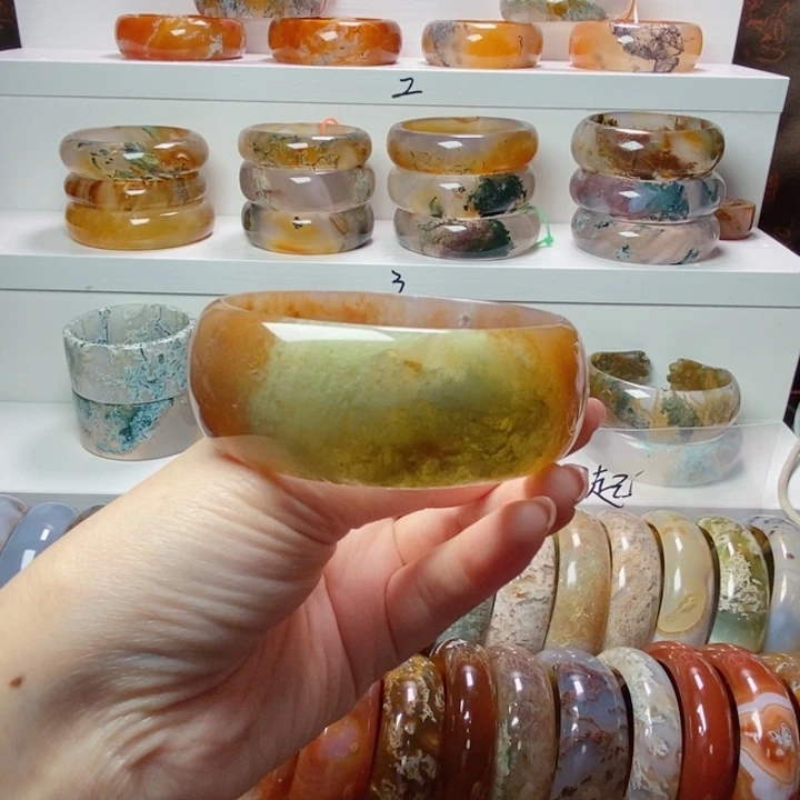 玛瑙/玉髓手镯未镶嵌我****易