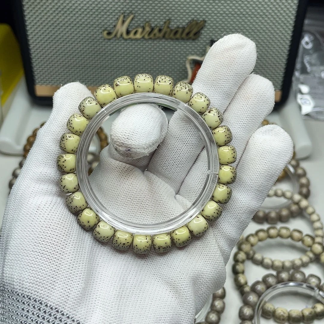 诚***泽星月菩提手串9mm 绿背河豚