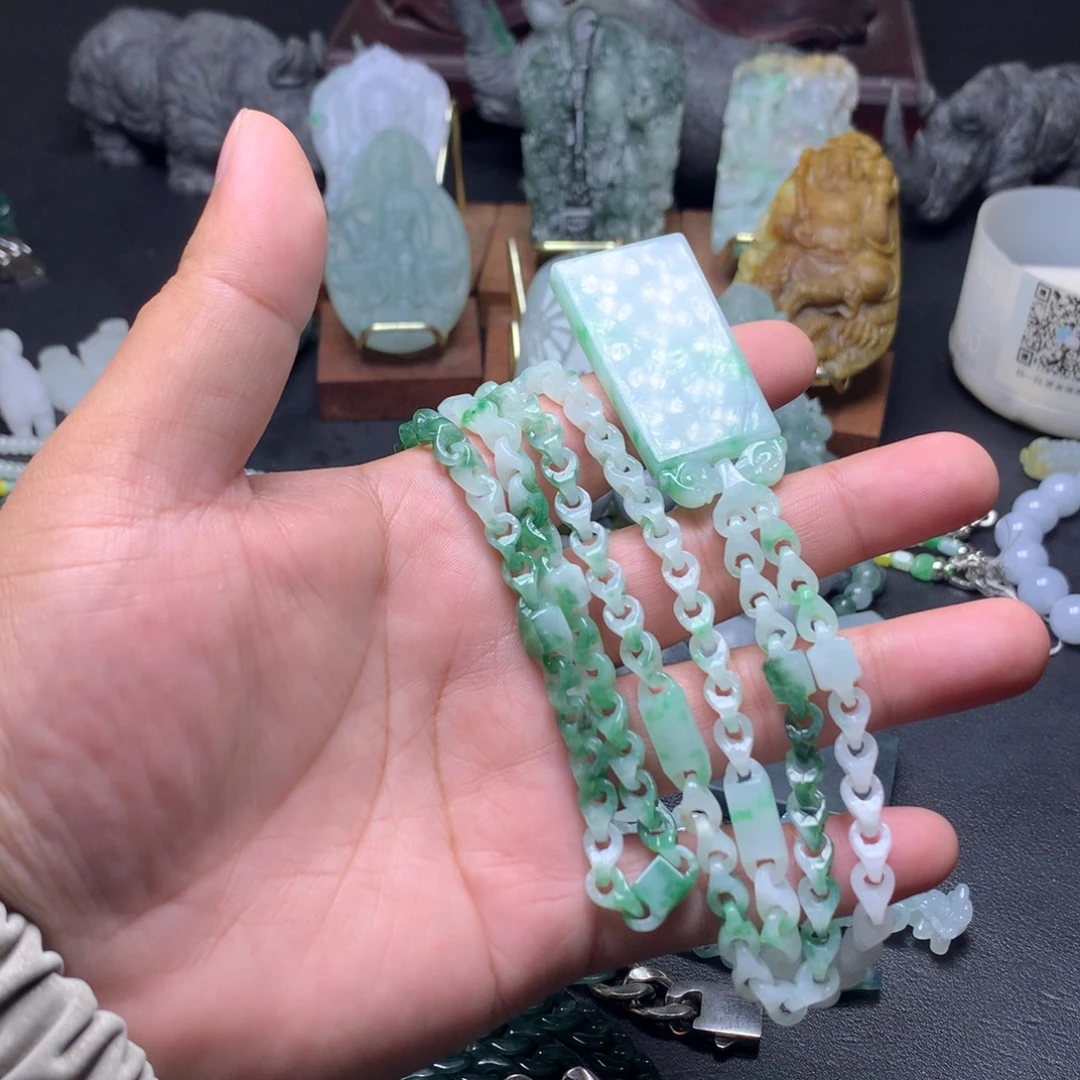 老***氓定制翡翠未镶嵌翡翠