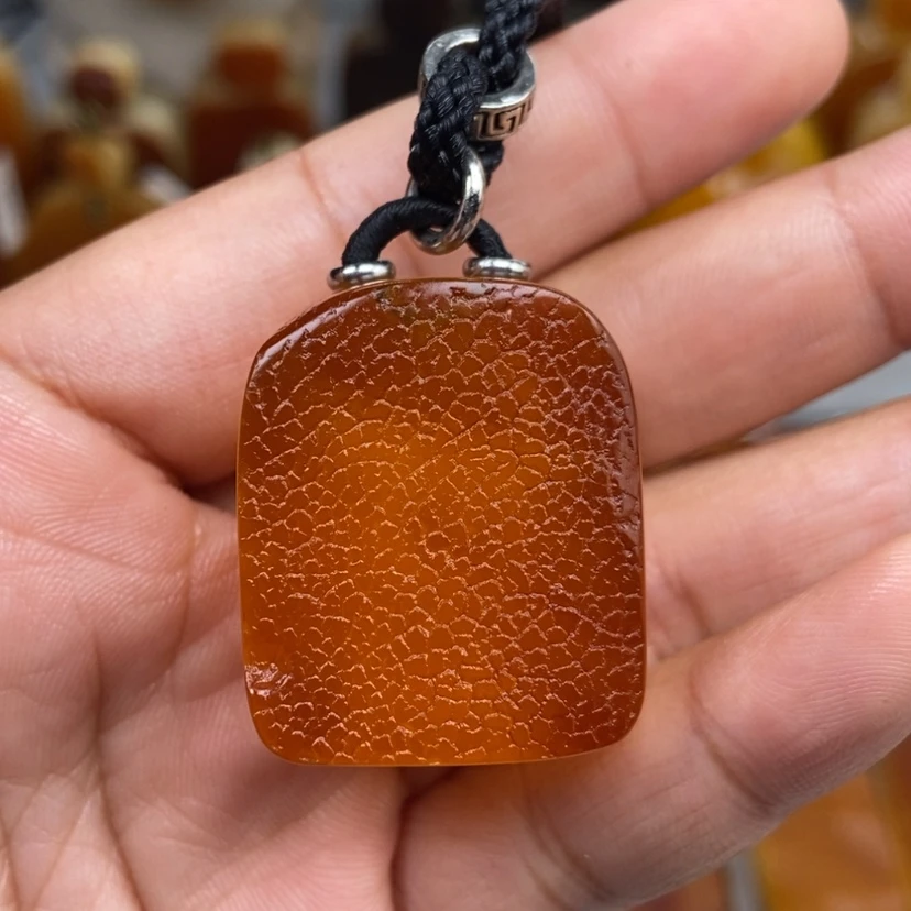 【闪购商品】琥珀颈饰未镶嵌