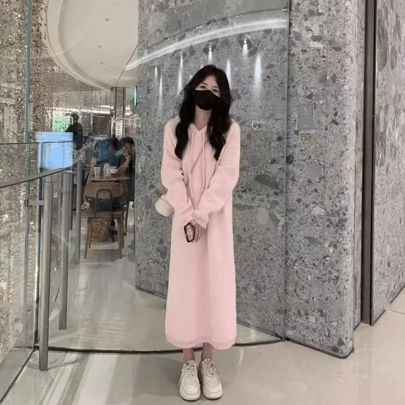 紫色长袖连帽针织连衣裙女秋冬2025新款宽松慵懒风内搭打底毛衣裙