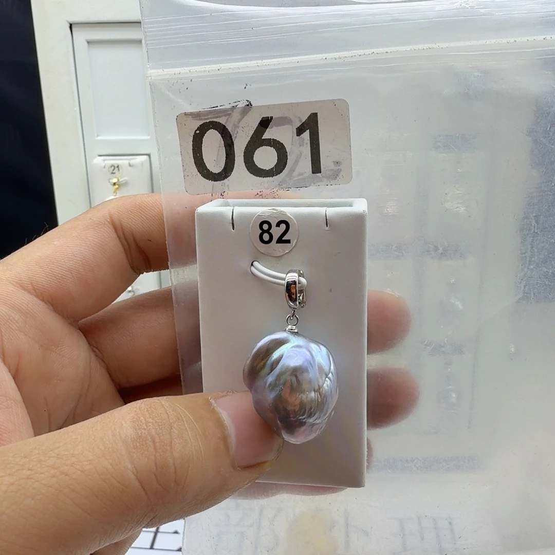 淡水珍珠颈饰合金