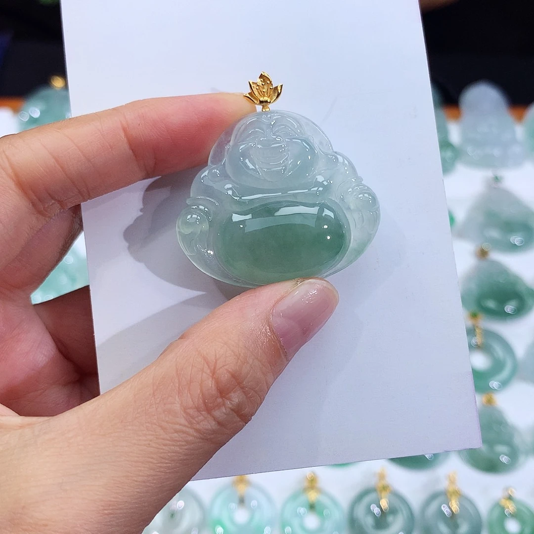 翡翠18K金镶嵌颈饰翡翠吊坠