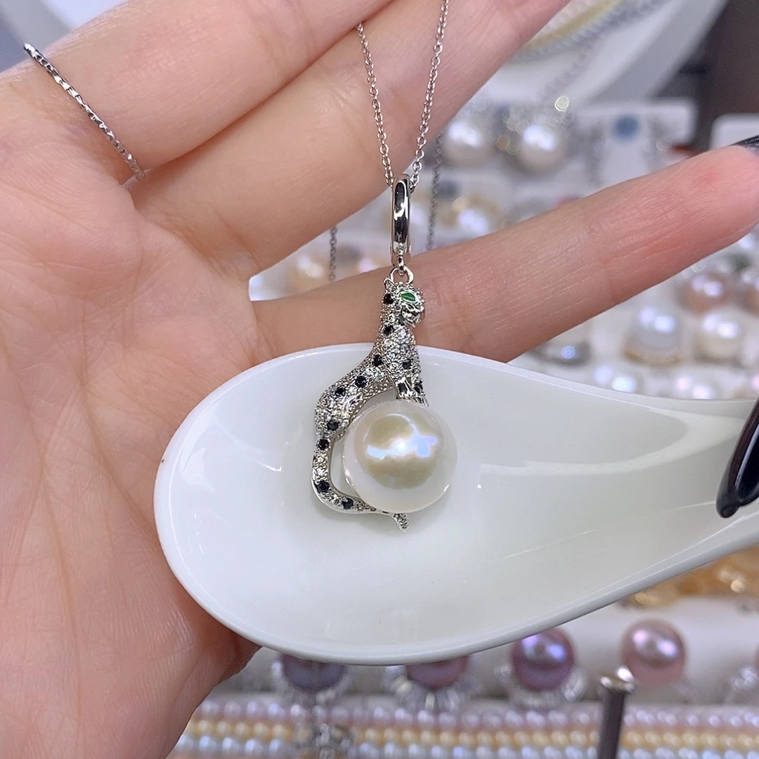 合金颈饰淡水珍珠F