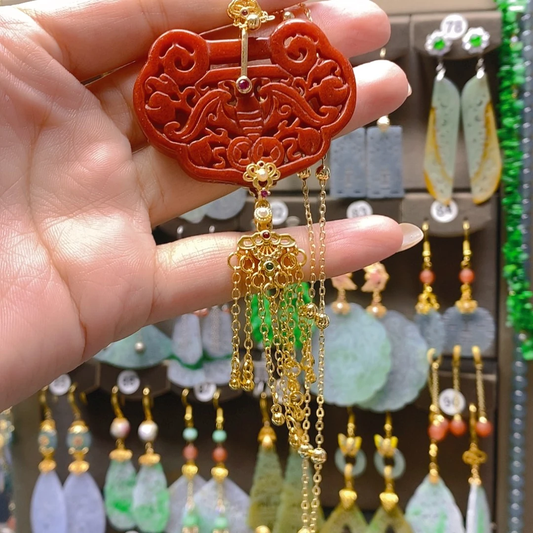 未镶嵌翡翠耳饰翡翠