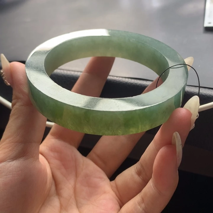 未镶嵌手镯定制翡翠