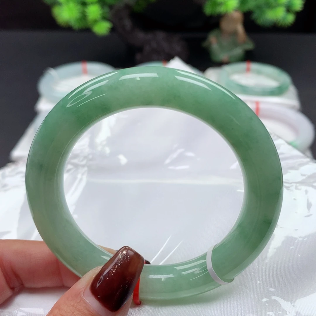 翡翠手镯未镶嵌 圆条54 苹果绿 胖圆条