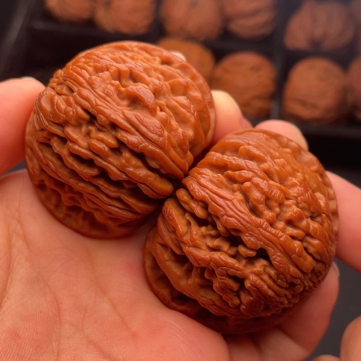 文玩核桃把件秦岭山脉