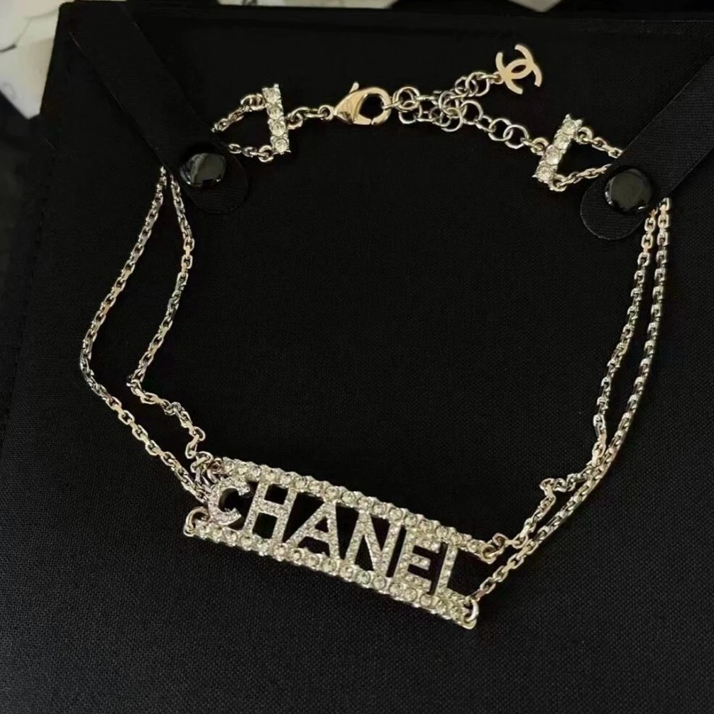 全新未使用 Chanel/香奈儿  22c  Chanel 水钻字母颈链  项链
