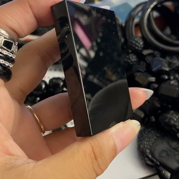 始***见颈饰未镶嵌翡翠墨翠