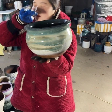 口25高18瑕疵底裂盆子