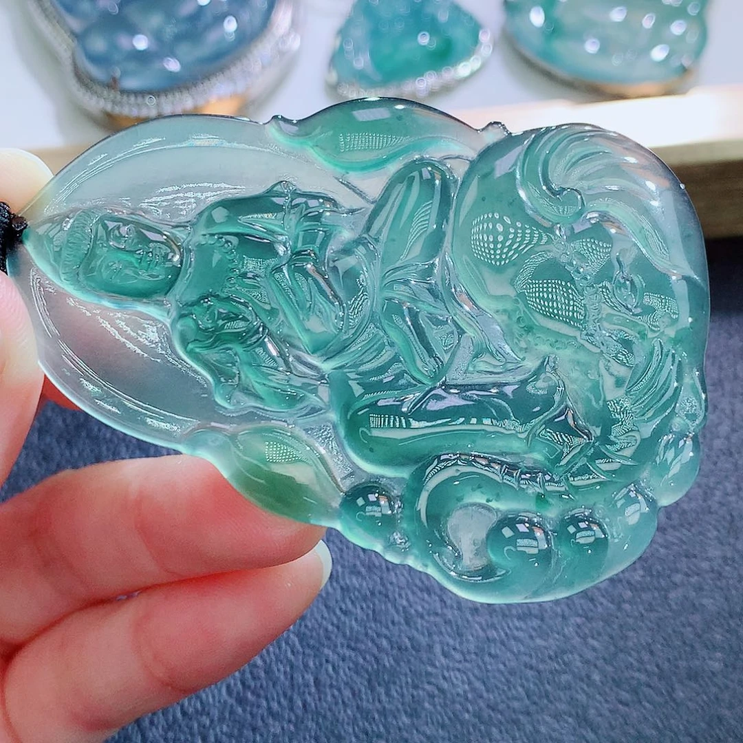 翡翠未镶嵌颈饰翡翠