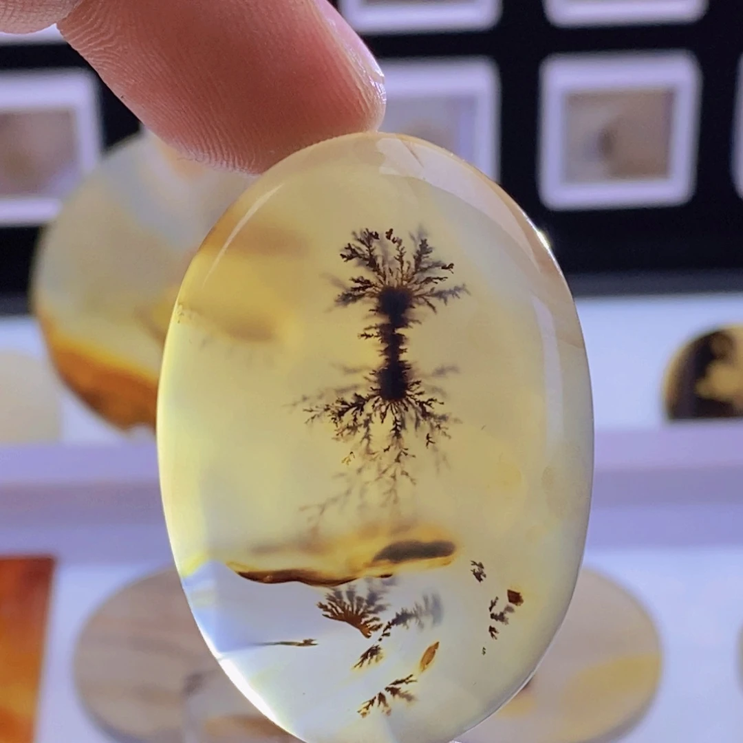 玛瑙/玉髓未镶嵌吊坠(不含链)71