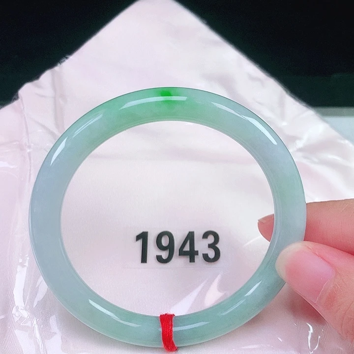 未镶嵌手镯翡翠59