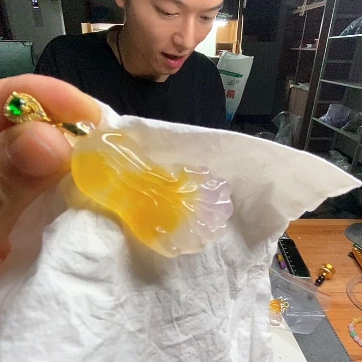 77 缅甸保真精品吊坠