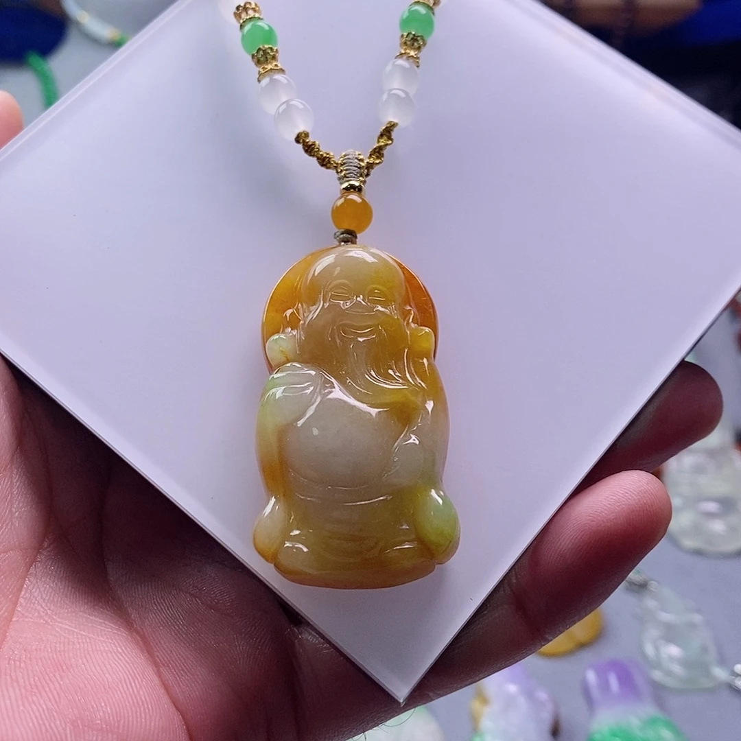 翡翠未镶嵌吊坠(赠链)