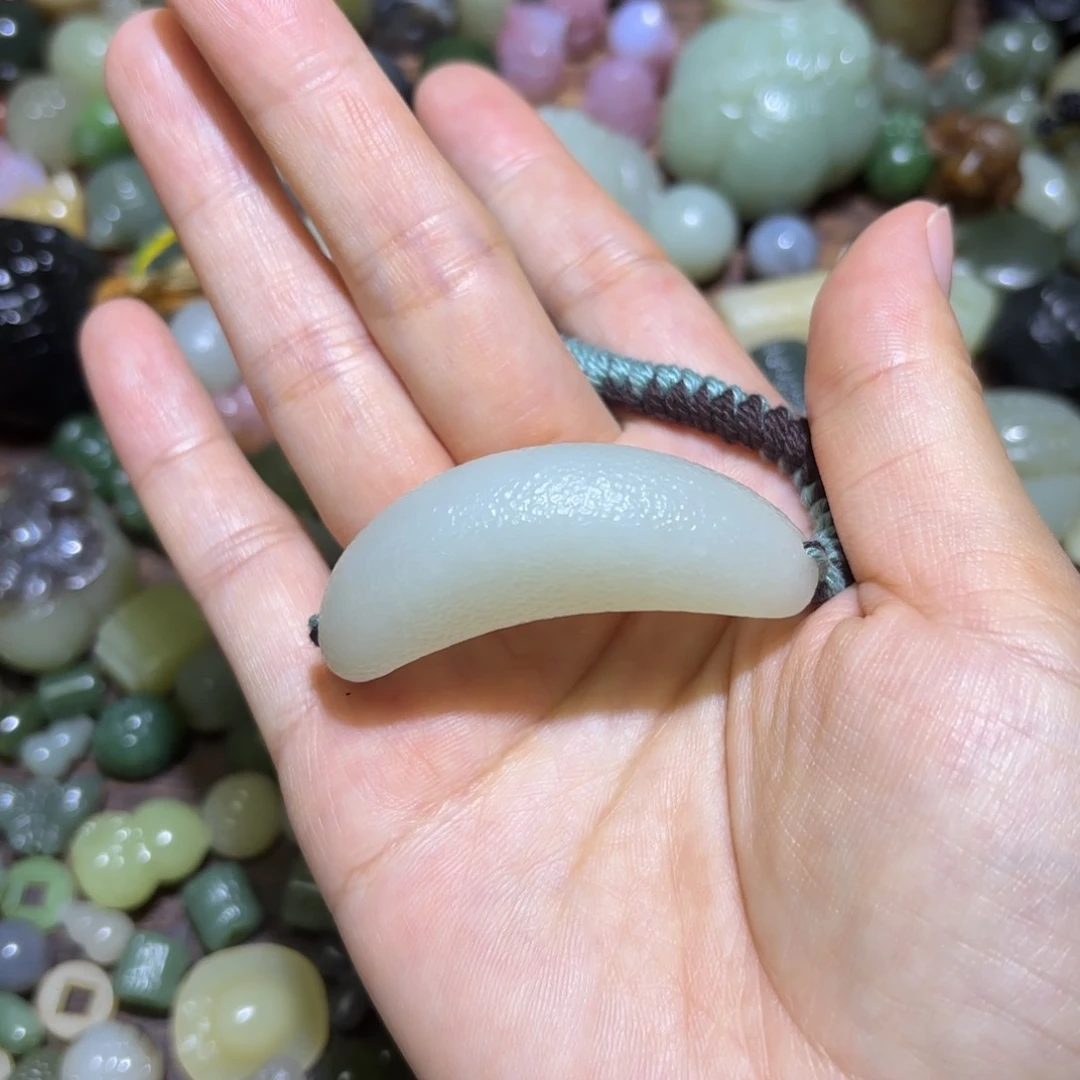 和田玉未镶嵌珠宝半成品