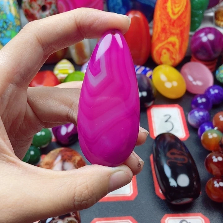 王***琼未镶嵌玛瑙/玉髓珠宝奇石