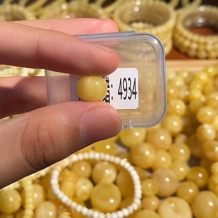 未镶嵌琥珀珠宝奇石4934