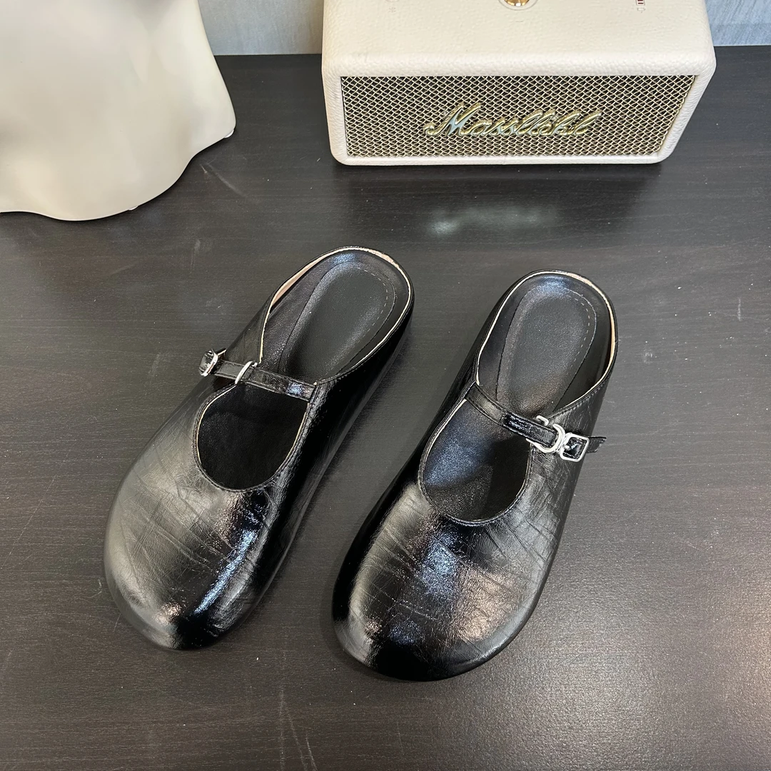 Shoe/牛皮/2CM复古圆头一字带百搭凉拖鞋平底外穿包头DY11221