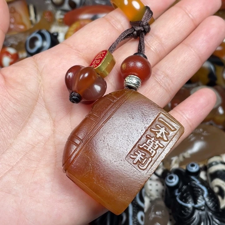 未镶嵌颈饰玛瑙/玉髓
