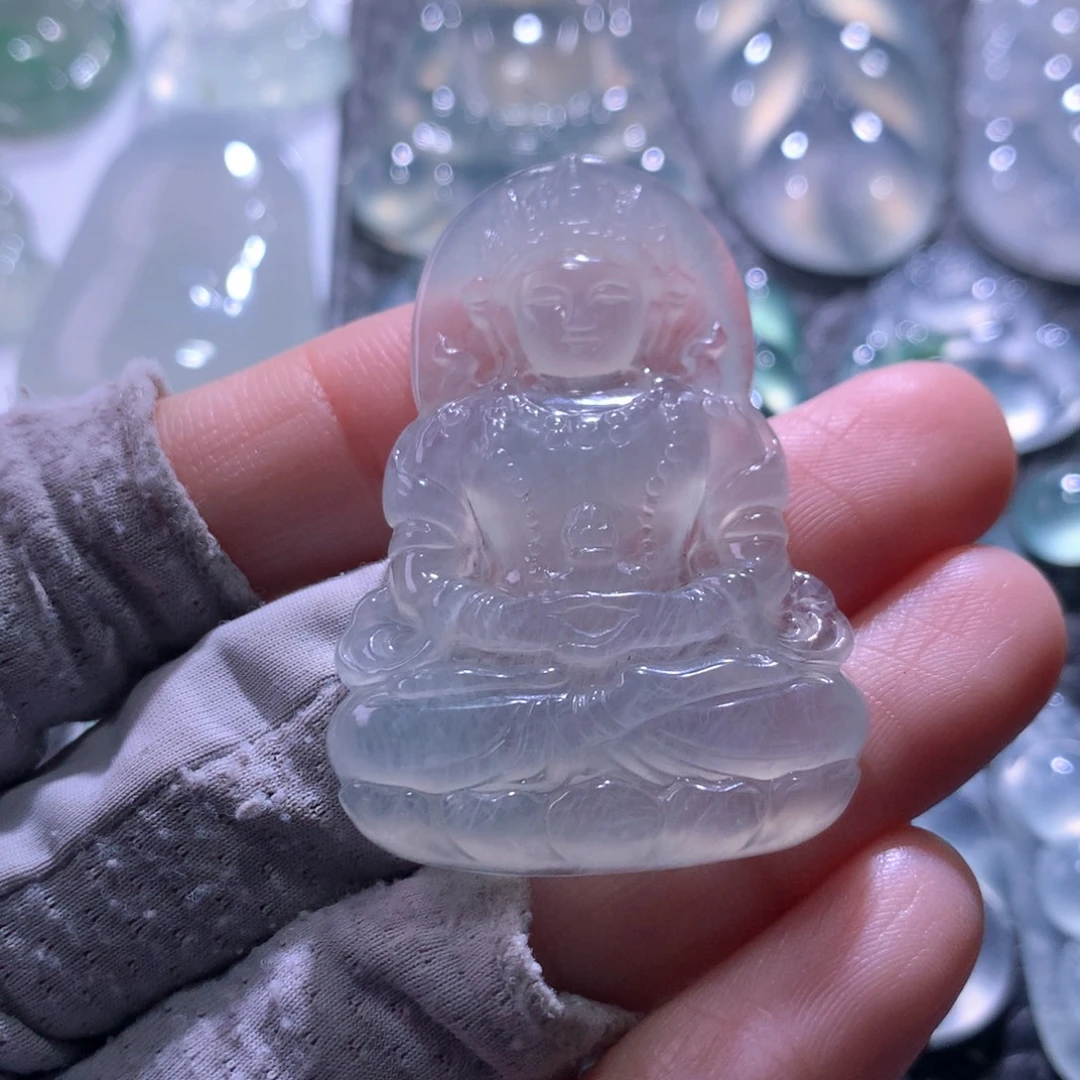 翡翠未镶嵌颈饰度母