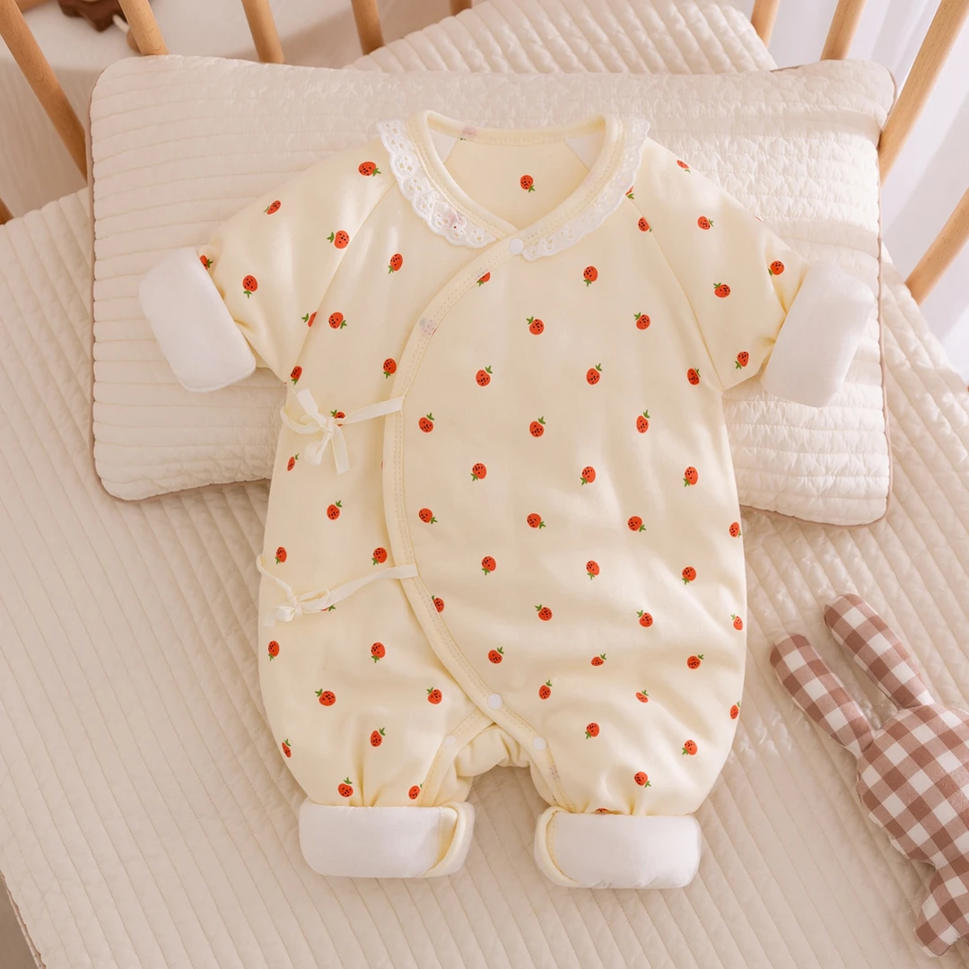 120克新生儿衣服秋冬季女婴儿连体衣刚出生宝宝护肚哈衣薄棉外穿