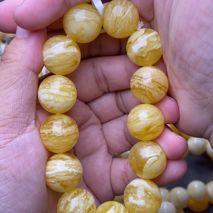 未镶嵌琥珀裸石L**?蜜蜡84