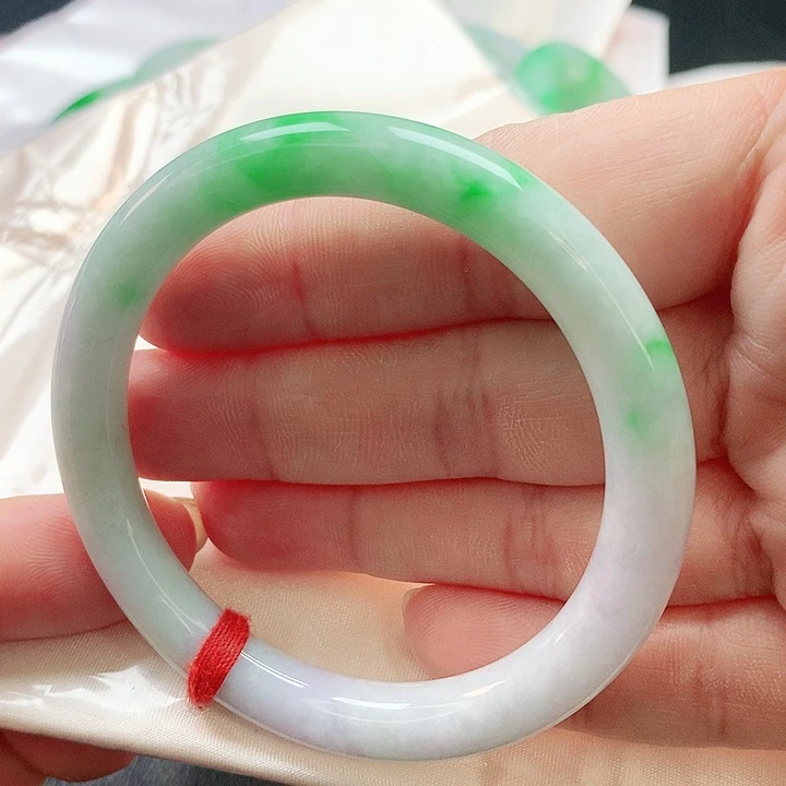 翡翠手镯未镶嵌圆条2650