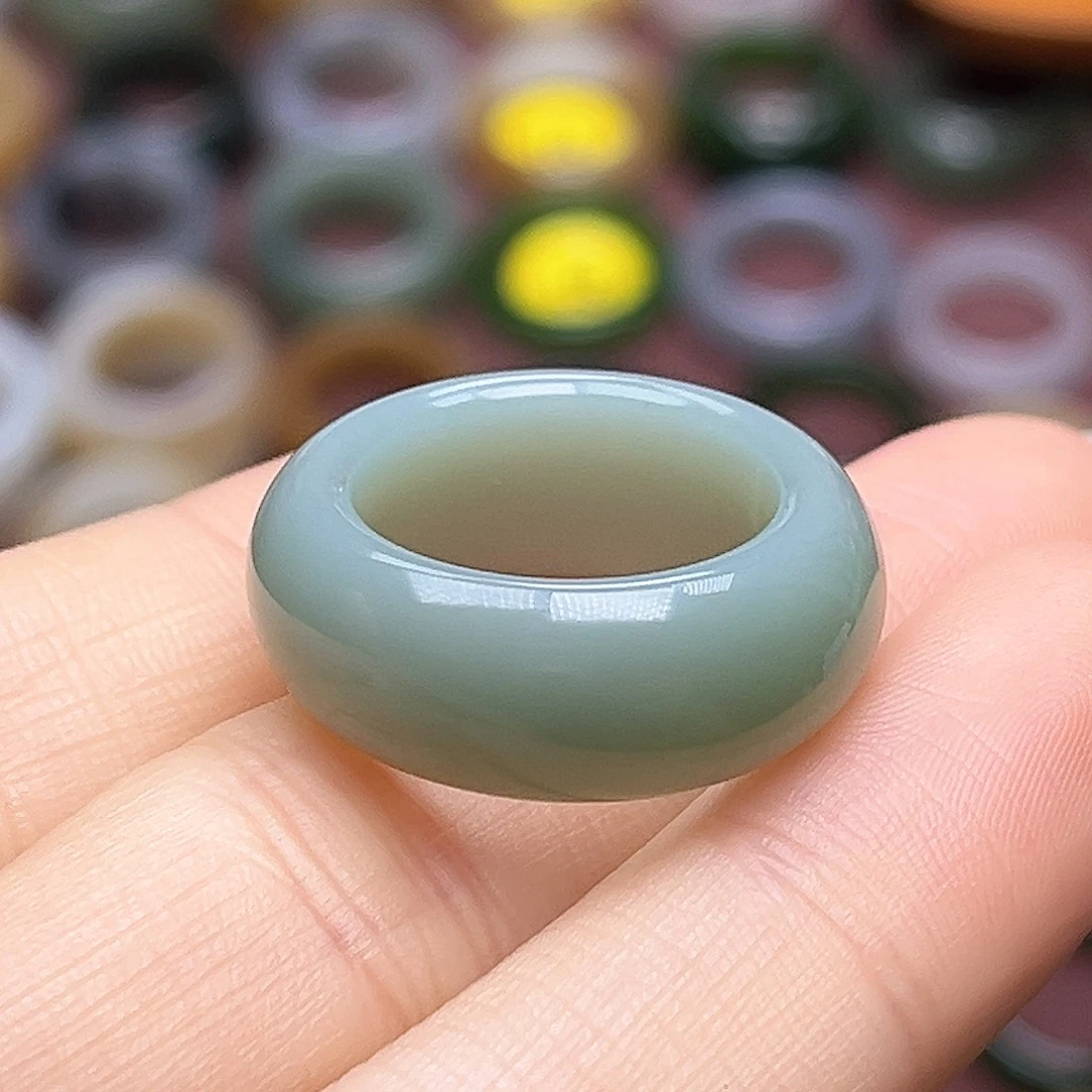 和田玉未镶嵌戒指17.0粉青