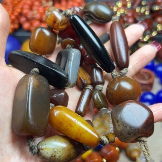 玛瑙/玉髓颈饰未镶嵌