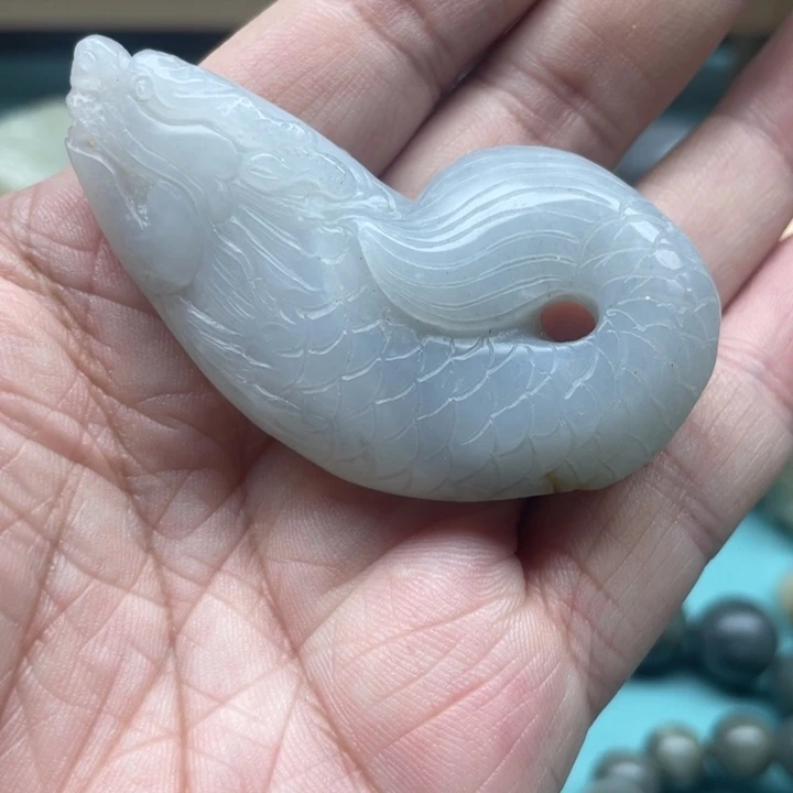 颈饰未镶嵌和田玉（子料）
