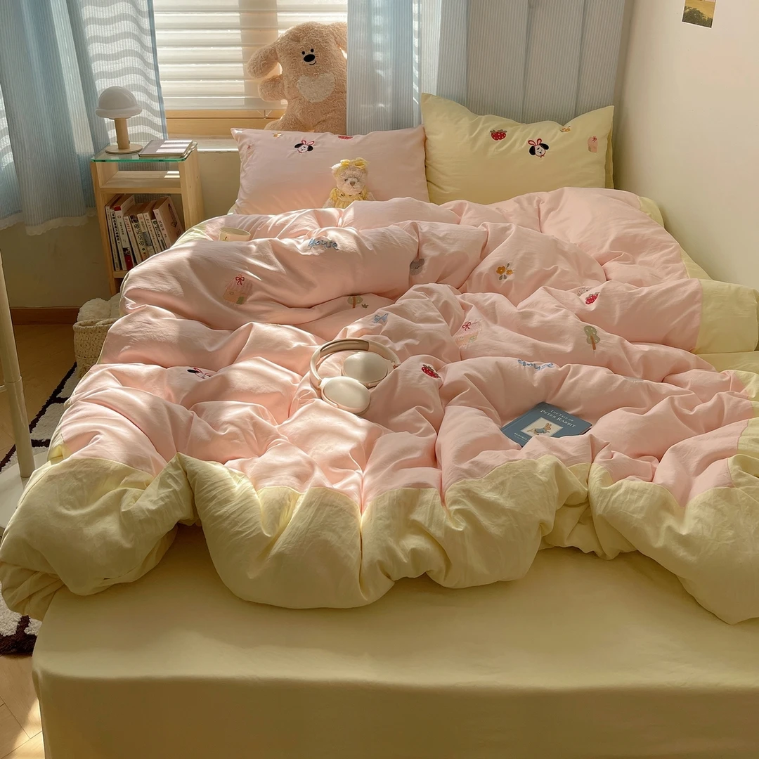 原创水洗棉可爱小元素绣花拼角工艺四件套少女心韩式宿舍三件套